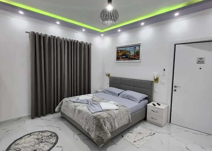 HOTEL Casa Vacanze SHIROKE Široka
