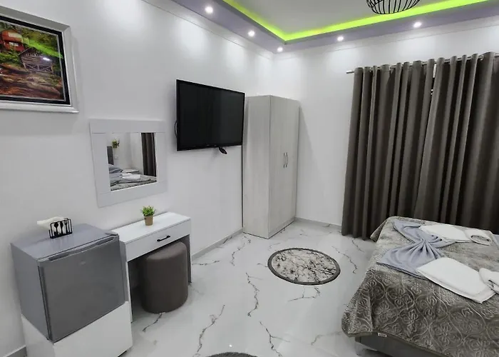 HOTEL Casa Vacanze SHIROKE 3* Široka