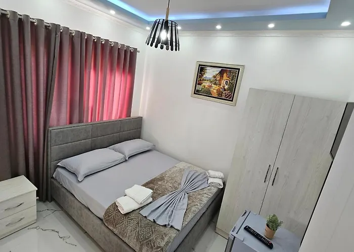 HOTEL Casa Vacanze SHIROKE 3*