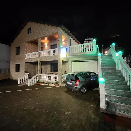 Hotel Casa Vacanze Shiroke 3*