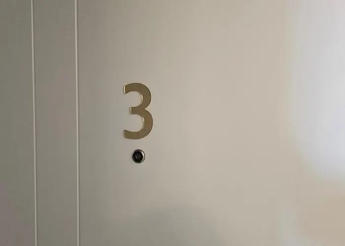 Hotel Casa Vacanze Shiroke 3*